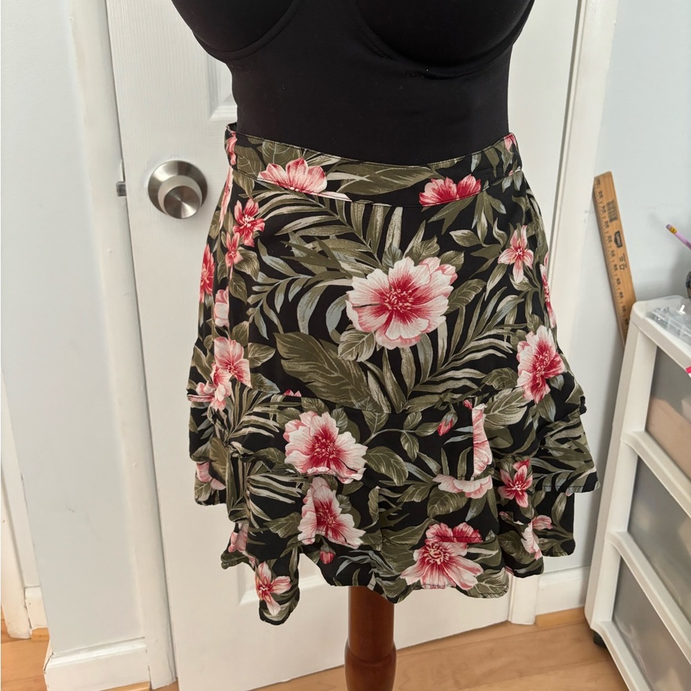AE skirt